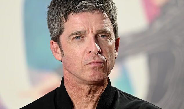 Noel Gallagher, 58, ‘potaknuo je glasine o ljubavnoj vezi kad je izašao na spoj sa šeficom događanja Ninom Johnson, 28, koja je 30 godina mlađa od njega’ – dva mjeseca nakon razlaza sa Sally Marsh, 39