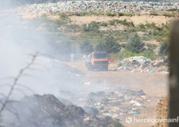 Oglasila se Deponija Mostar: ‘Požar je izbio gdje je nadležnost JP Komunalno’