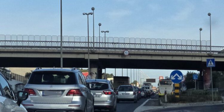 Ogromna je gužva na ulazu u Split