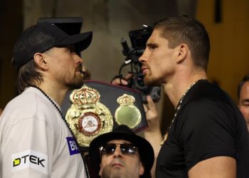 Oleksandr Usyk protiv Rica Verhoevena UŽIVO: Prvaci u teškoj kategoriji stavljaju WBC titulu na kocku protiv kickboksača
