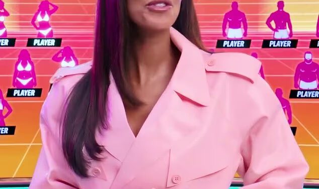 Otok ljubavi se vratio! Voditeljica Maya Jama oduševljava u blijedoružičastoj haljini u novoj promociji na temu Svjetskog nogometnog prvenstva