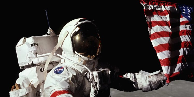 Pentagon je objavio transkripte i fotografije NLO-a misije Apollo s kojih je skinuta oznaka tajnosti