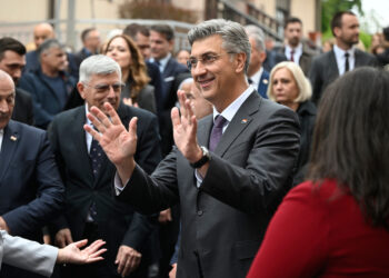 Plenković dijeli 3.5 milijuna, mnogim Hrvatima na račun će sjedati 1750 € mjesečno