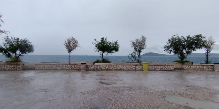 Pogledajte kako su genijalci sredili prolaze za kupače u Splitu