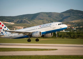Pojavila se snimka na kojoj se vidi izlijetanja aviona Croatia Airlinesa