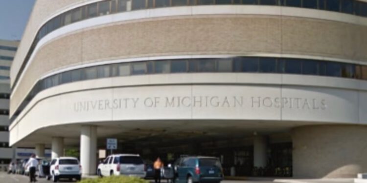 Pokrivenost za više od 200.000 pacijenata mogla bi biti ugrožena jer se bolnica u Michiganu s osiguravateljem približava roku