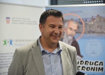 Predstavljen projekt “Socijalne usluge u zajednici Grada Kaštela” vrijedan gotovo 300 tisuća eura