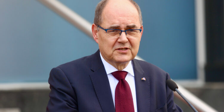 Procurilo ime favorita za visokog predstavnika u BiH, slijedi povijesna promjena