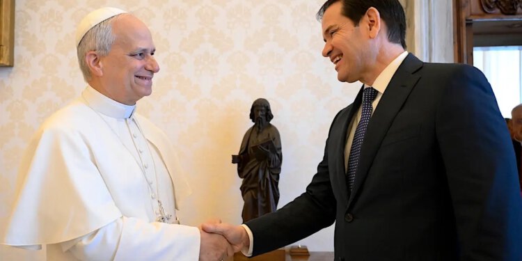 Rubio navodno planira putovanje u Vatikan kako bi ublažio napetosti između Trumpa i pape Lea