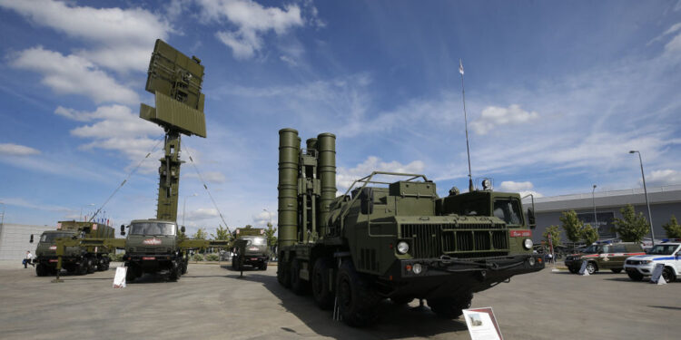 Rusija i Indija pregovaraju o dodatnim projektilima S-400 – Moskva – RT Indija