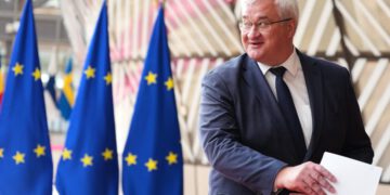 Rusija i Ukrajina razmjenjuju krivnju za nastavak borbi dok se primirje uz posredovanje SAD približava kraju