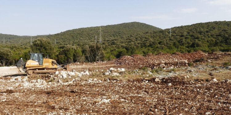 SLUČAJ DUBOVO Šuma – deponij na Korčuli: “Hrvatske šume zaustavile radove, inspekecija provodi nadzor”