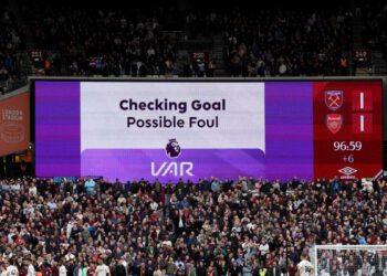 SLUŠAJTE In The Box Express. Arsenal nagrađen od Var. Škotska, iznenađenje na vidiku