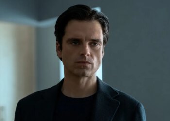 Sebastian Stan zadirkuje Harveya Denta u ulozi Batmana II