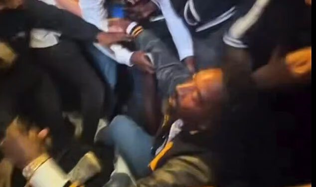Šokantan trenutak NBA ikonu JR Smitha gurnuli su na tlo i gazili navijači ispred Madison Square Gardena nakon pobjede Knicksa u playoffu