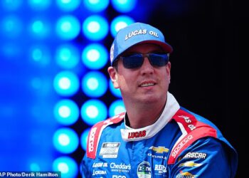 Šokantna smrt Kylea Buscha samo je najnovija tragedija koja progoni ‘prokleti’ NASCAR – sa smrtonosnim požarom u kući i tragičnim padom zrakoplova u posljednjih šest mjeseci