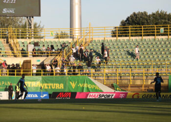 Sportske novosti – Armada je protestom odlučila poslati posebnu poruku: Ponovno su izvukli ‘deblji kraj’ kod policije