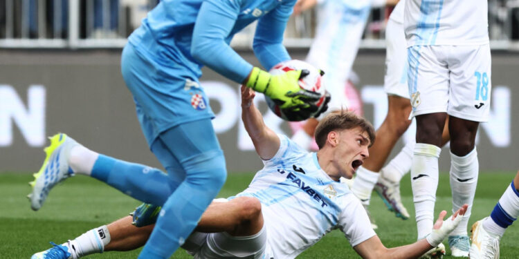 Sportske novosti – Penal za Rijeku? Ekspert jasan: ‘Pokazao je da bi od njega mogli učiti iskusniji i poznatiji europski suci’