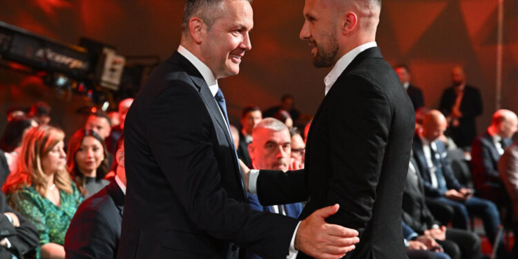 Sportske novosti – Rebić na pitanje ostaje li u Hajduku: ‘Drugi red, livo’; Beljo: Da mi je ovo netko rekao, ne bih vjerovao