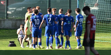 Sportske novosti – Rudeš pobjedom proslavio ulazak u SHNL! Šimunić poveo molitvu, na tribinama vatromet i bakljada