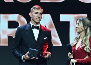 Sportske novosti – Trpio je sumnje, nepravde i poniženja, a sada potpuno zasluženo dobio nagradu koja mu pripada