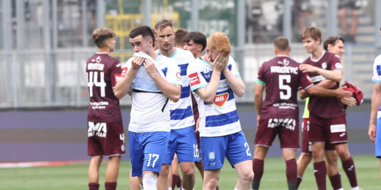 Sportske novosti – VIDEO Novi kiks Osijeka popraćen povicima: ‘Skidajte dresove’, Bijelo-plavi produžili nadu Vukovara