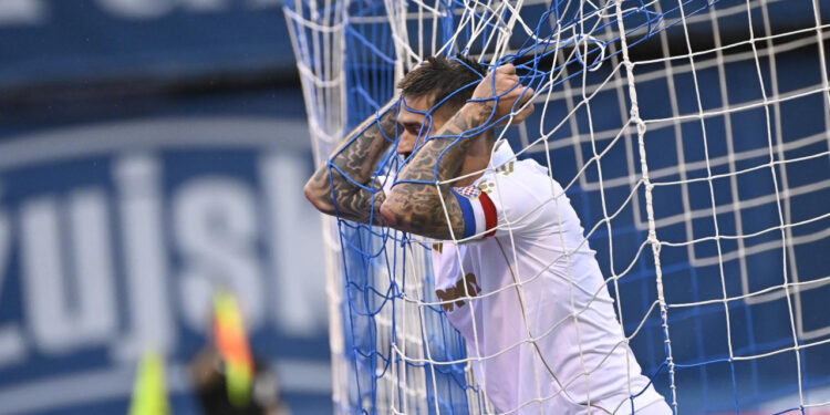 Sportske novosti – VIDEO: Vrijedan bod Lokosa, Livaja iz penala promašio čitava vrata, Hajduku poništen i gol