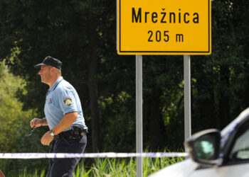 Strahota kod Karlovca: HGSS iz rijeke izvukao dva mrtva tijela, policija na nogama