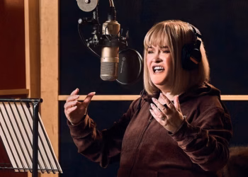 Susan Boyle, 65, pokazuje svoj glamurozni novi izgled dok zadirkuje ‘novu eru’ nakon rebrendiranja u influencericu