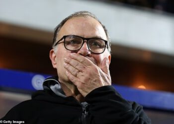 ‘Svi to rade!’: U svijetu nogometa i špijuniranja – oborene bespilotne letjelice, kitman koji se skriva u stropu, curenje momčadskih vijesti, ogromni ekrani oko terena za trening i frizerka s opuštenim usnama!
