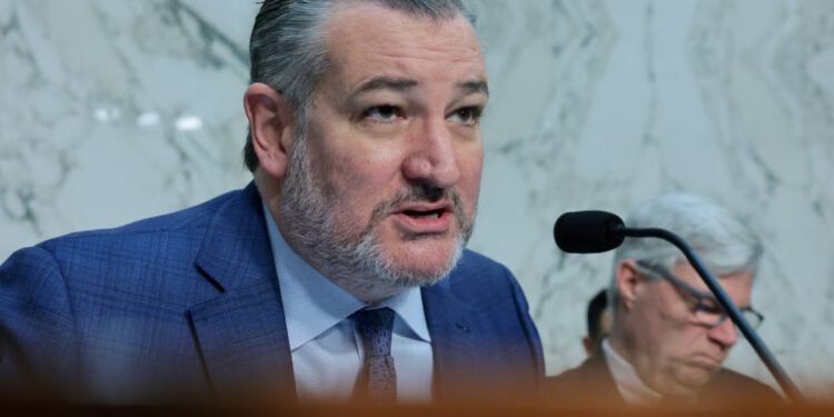 Ted Cruz razbio MAGA influencera koji brani Trumpov dogovor s Iranom: ‘Šuti, dijete!’