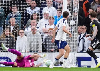 Tottenham protiv Leedsa – Premier liga UŽIVO: Najnoviji rezultat, vijesti o momčadi i ažuriranja dok Spursi jure treću uzastopnu pobjedu u borbi za ispadanje