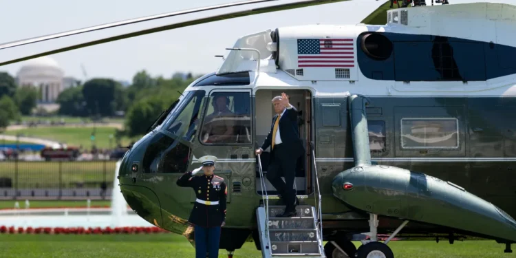 Trump iznenada otkazao sve planove i hitno odjurio u Washington: Sprema se nešto veliko