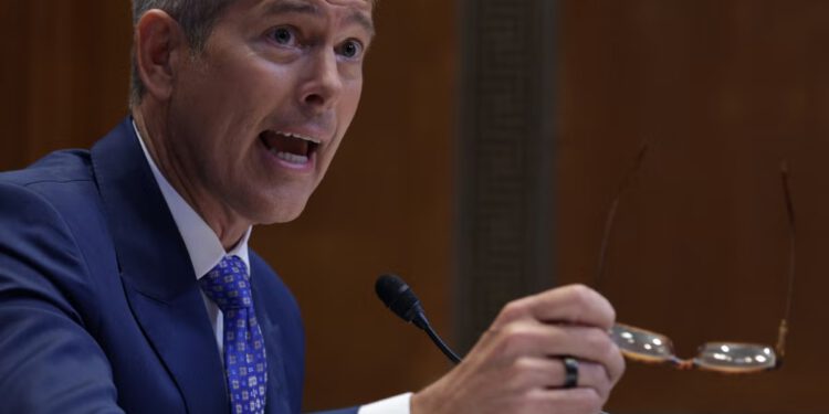 Trumpov ministar prometa Sean Duffy tvrdi da je njegov sponzorirani reality show o izletima trebao ujediniti zemlju