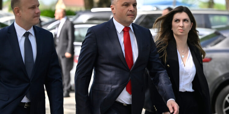 U Partiji sve ključa: Sve više njih želi maknuti Hajdaša Dončića, zna se ime nasljednika