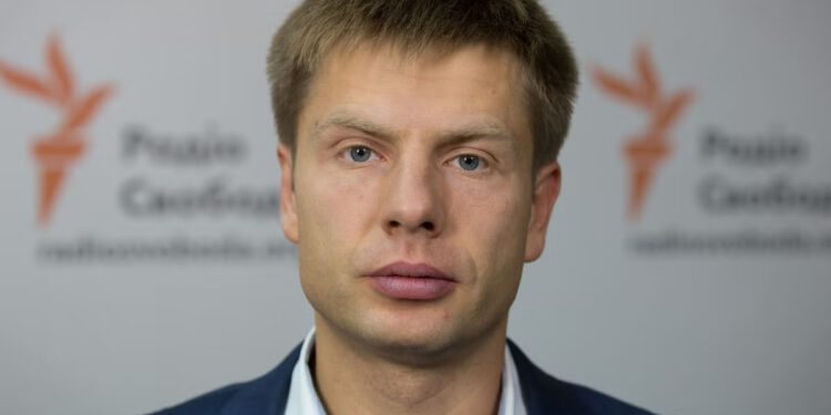 Ukrajinski zastupnik kaže da ukidanje sankcija ruskoj nafti stavlja ‘upitnik’ na prijateljstvo s UK-om