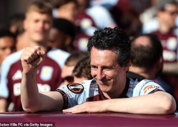 Unai Emery postavlja ‘zahtjevne’ rukavice vlasnicima Aston Ville dok se Španjolac sljedeće sezone nastoji natjecati za naslov Premier lige