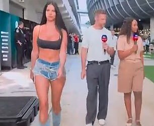 Urnebesni trenutak Snimatelj Sky Sportsa ometen je na Velikoj nagradi Miamija tijekom segmenta Jensona Buttona – a čak je i mehaničar McLarena zatečen nespreman!
