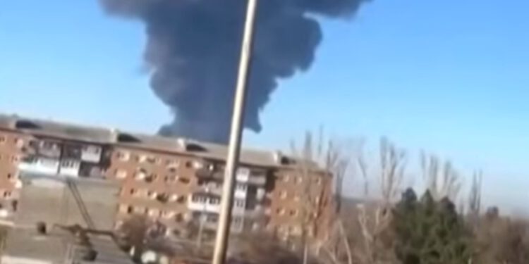 Uzbuna u državi članici NATO-a: Dronovi iz Rusije pogodili skladište nafte