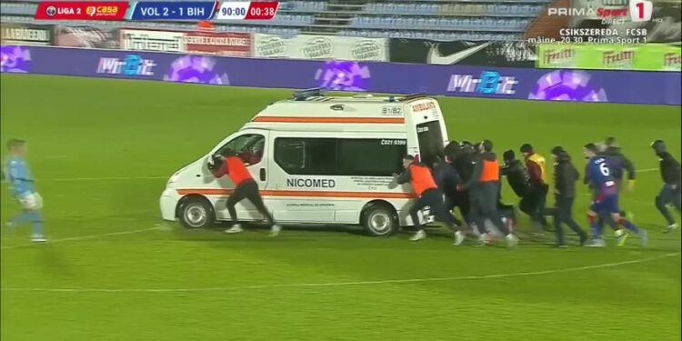 VIDEO Hitna pomoć zapela na terenu u Rumunjskoj: ovako to rješavaju igrači