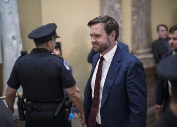 Vance prekinuo šutnju i otkrio plan o nuklearnom oružju: ‘Taman sam pričao s Trumpom’