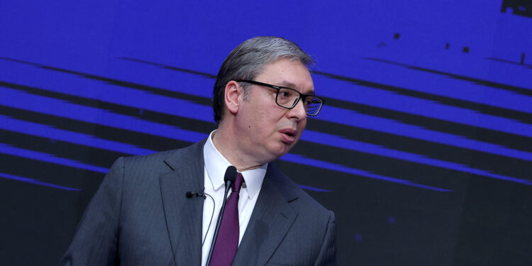 Vučić ‘zaratio’ sa susjedima: ‘Ne želim slaviti razdvajanje’