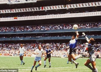 Zašto je pobjeda nad Engleskom na Svjetskom prvenstvu 1986. najponosniji dan Argentine, kakvu je ulogu odigrala 1966., otkrio je tko je skovao izraz ‘Božja ruka’, ljutnja na Stevea Hodgea i kako je Maradona naučio svoj ‘trik’
