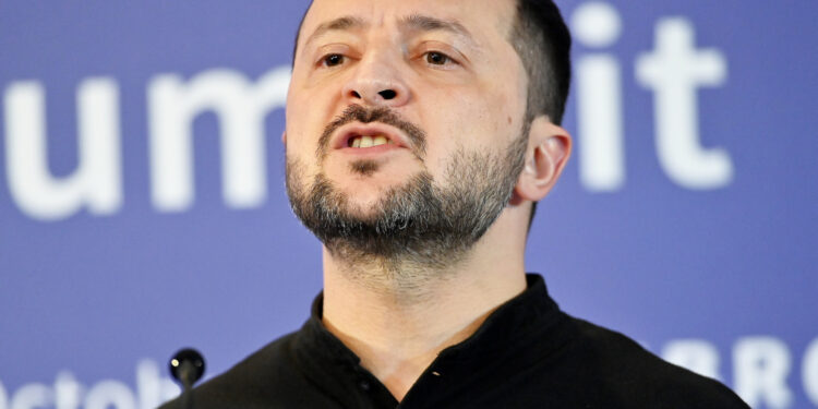 Zelenski preklinje Trumpa za pomoć: ‘Ovisimo o tome isključivo o SAD-u’