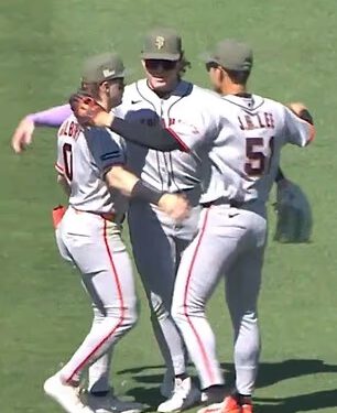 Zvijezde San Francisco Giantsa riskiraju gnjev čelnika MLB-a jer ponovno izvode opsceno seksualno slavlje… nakon upozorenja lige zbog sugestivne geste