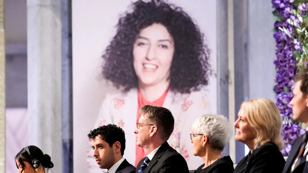 Ali i Kiana Rahmani primaju Nobelovu nagradu za mir u ime Narges Mohammadi u Gradskoj vijećnici u Oslu