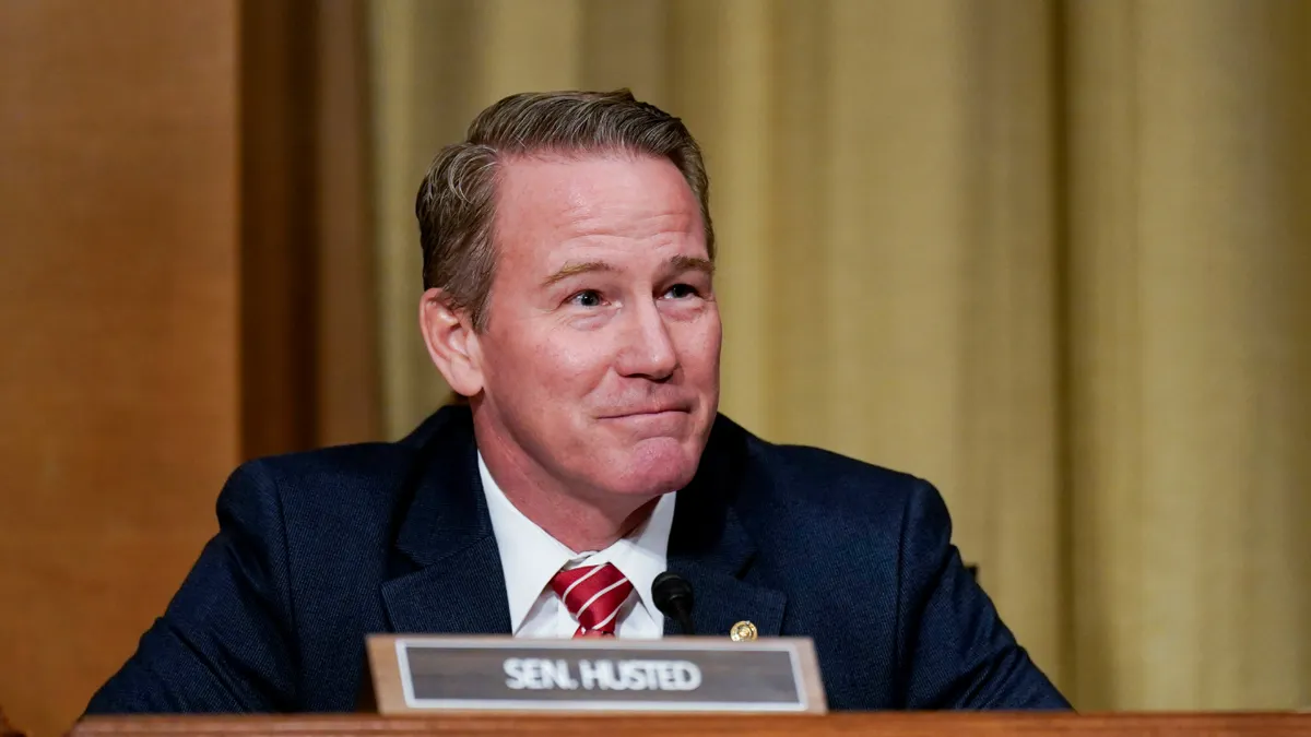 Senator Jon Husted govori tijekom saslušanja senatskog odbora u Washingtonu, DC