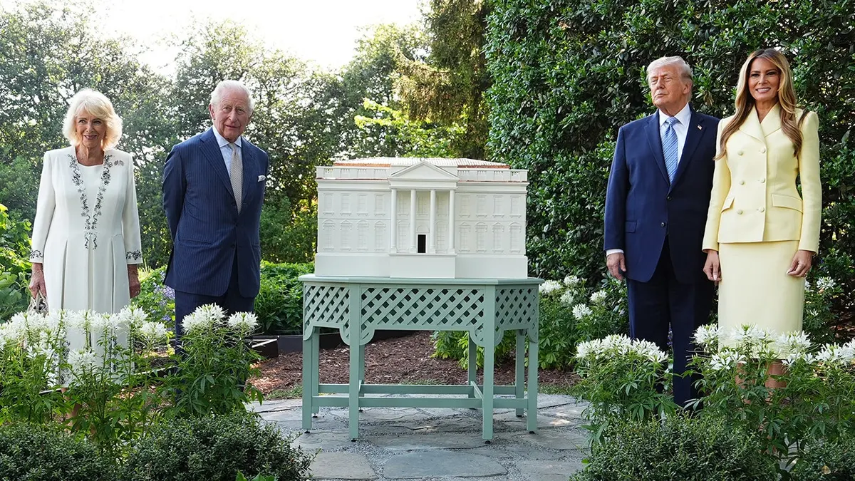 Predsjednik Trump i prva dama pridružuju se kraljevskom paru na fotografiji