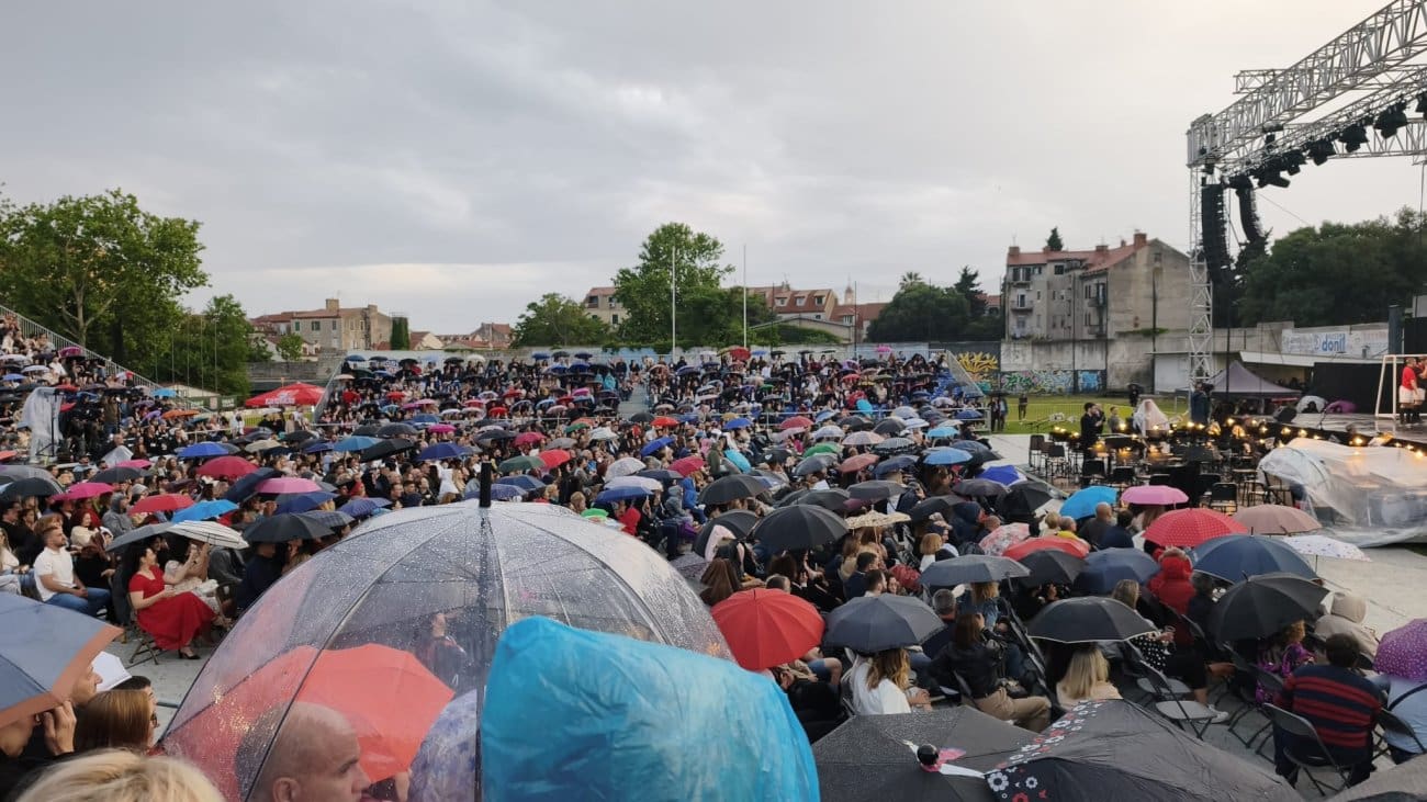 kraljica lopte stari plac mm  1