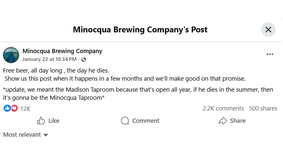 Objava Minocqua Brewing Company na Facebooku koja nudi besplatno pivo kad čovjek umre
